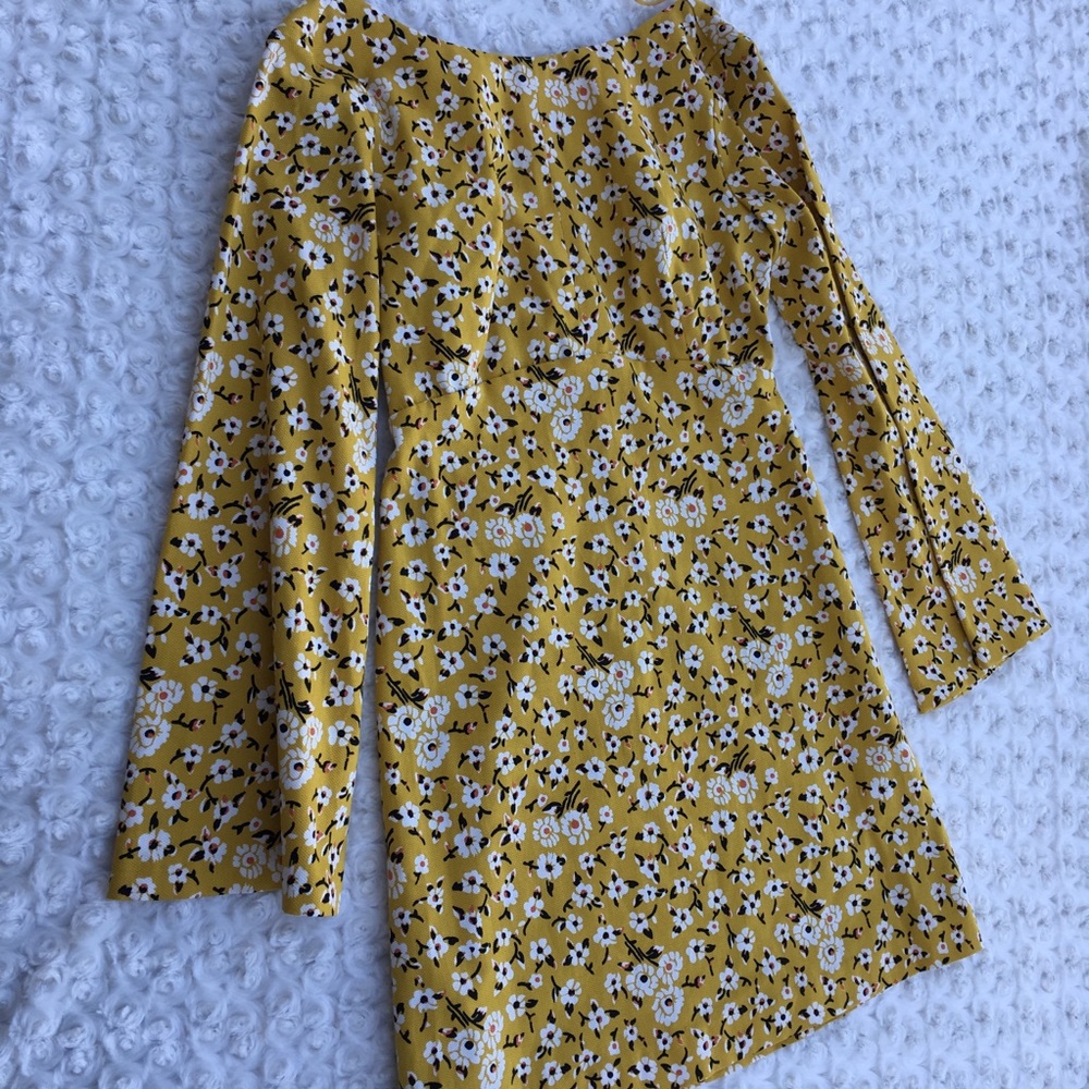ZARA Trafaluc yellow floral shift dress - Picture 8 of 8
